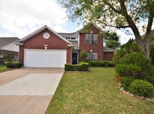 2819 Rolling Fog Dr, Friendswood, TX 77546