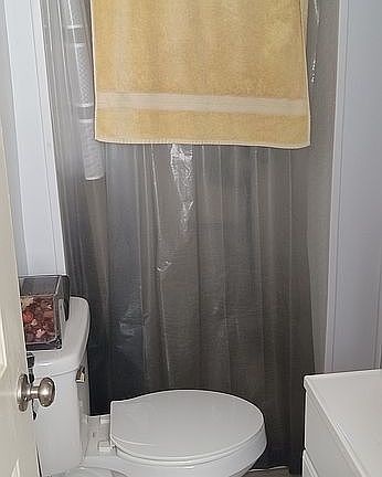 3rd image of 328 Twining Ln