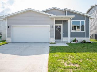 1406 NE Polk Dr, Grimes, IA 50111