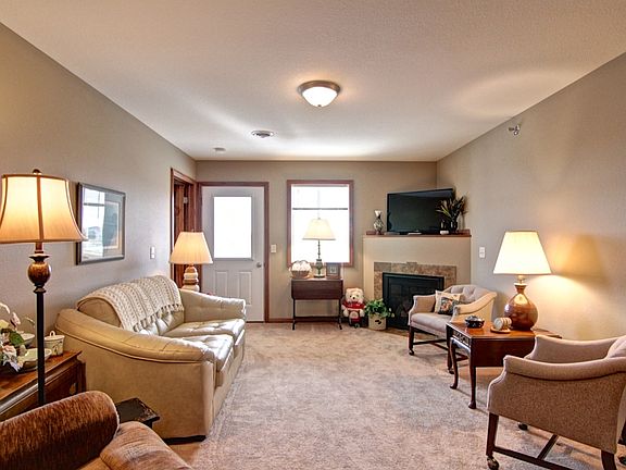 4th image of 1252 Parkland Dr Unit 2