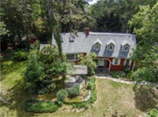 29 Scraggy Neck Rd, Bourne, MA 02532