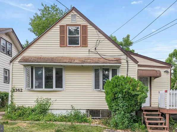 1362 Elmwood Ave, Sharon Hill, PA 19079