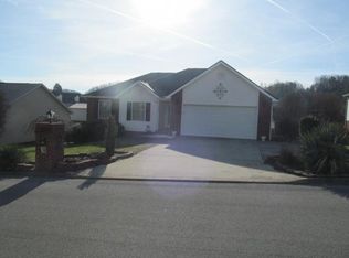 148 Jaybird Ct, Bristol, TN 37620