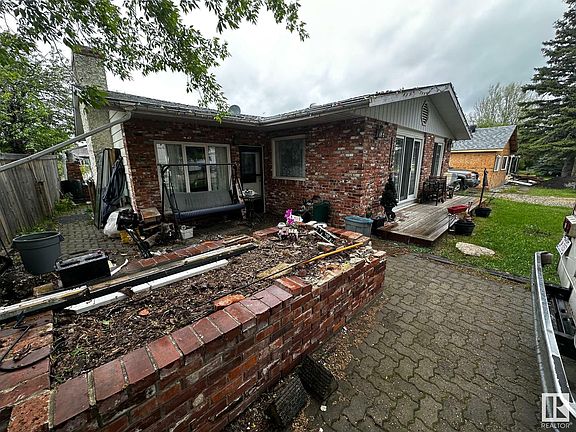 2nd image of 5120 49th Ave