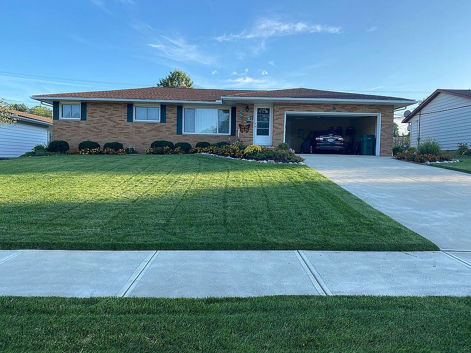 2nd image of 500 Long Ridge Dr
