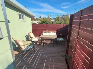 1085 Arcadia Rd, Encinitas, CA 92024