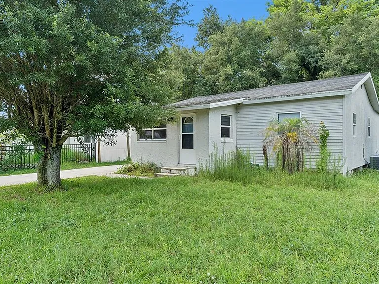 5000 Huppel Ave — Photo 2