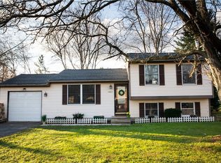 8403 Lace Bark Ln, Liverpool, NY 13090