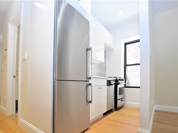 2nd image of 137 W 12th St APT 1-3