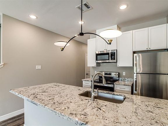 3rd image of 5262 Ella Blvd #701-B