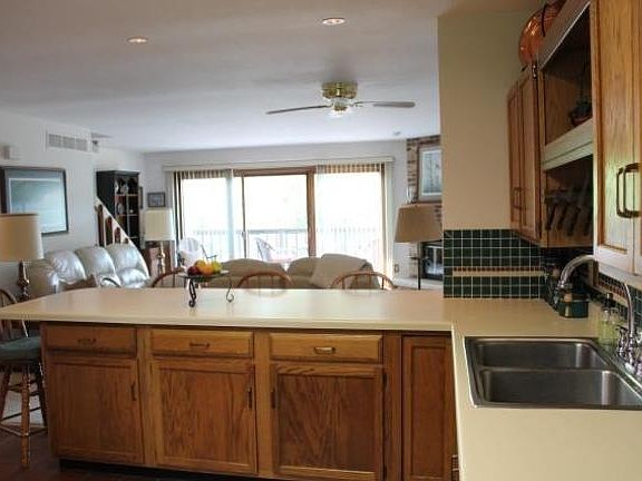 4th image of W8116 Canterbury Ln APT 7