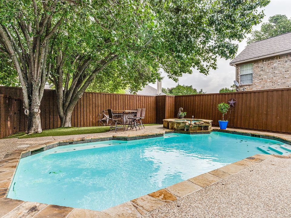 1st image of 2909 Moody Dr