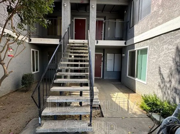 1707 E Douglas Ave APT N, Visalia, CA 93292
