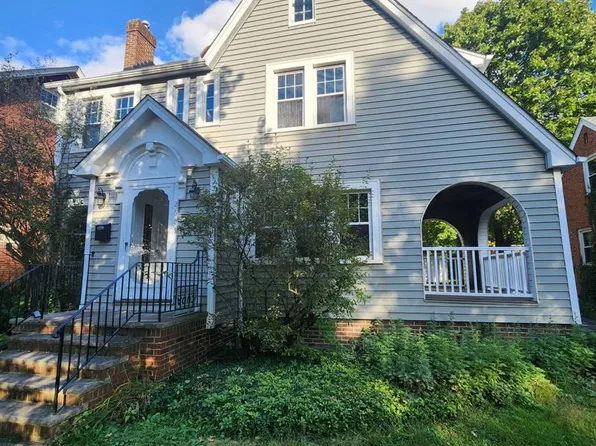 2605 S Taylor Rd, Cleveland Heights, OH 44118