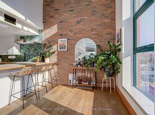 393 King St E #403, Toronto, ON M5A 1L3