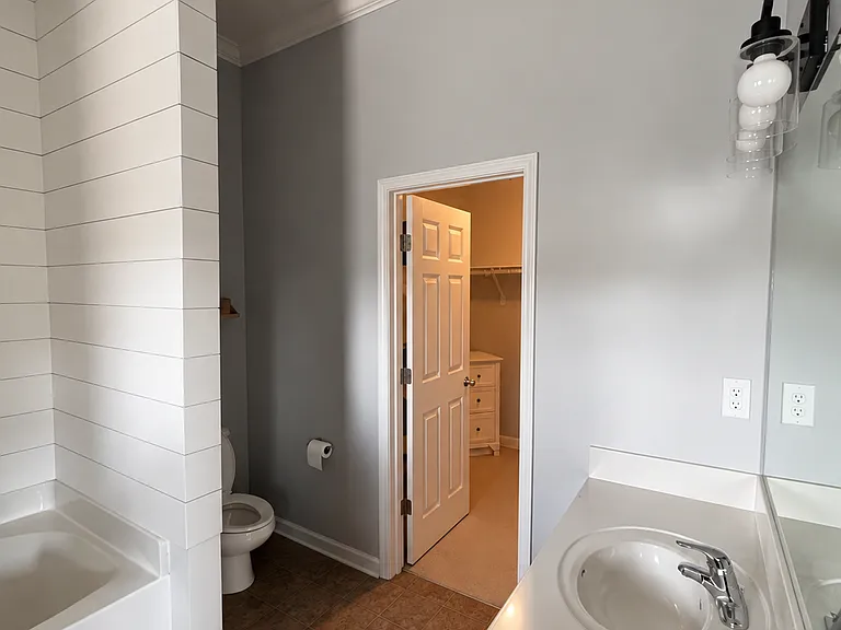 Walk in closet off primary bath