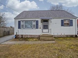 3 Fordham St, Springfield, MA 01104