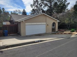 2280 Yellowstone Dr, Martinez, CA 94553