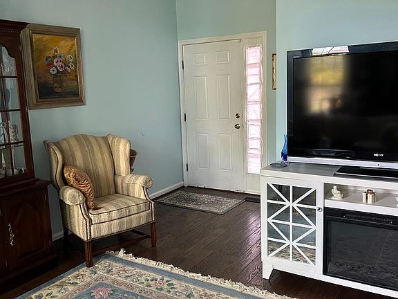 5th image of 3120 Woodspring Dr