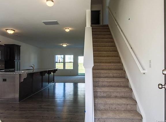3rd image of 254 Fesperman Cir #181