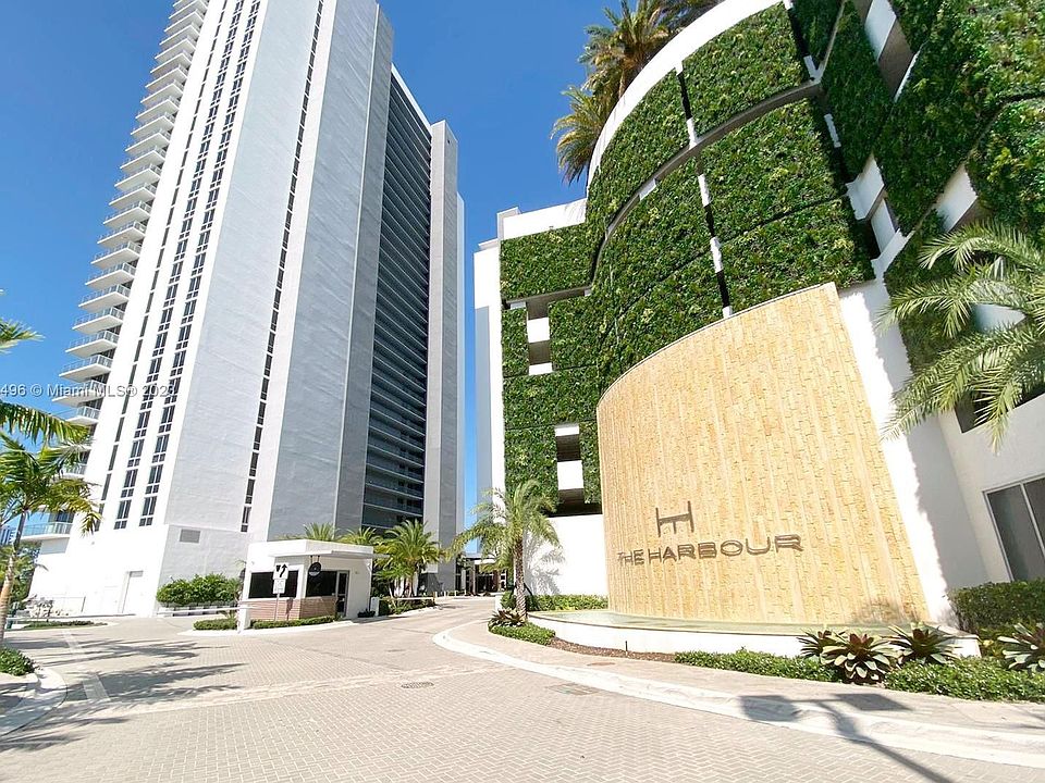 1st image of 16385 Biscayne Blvd Unit 716