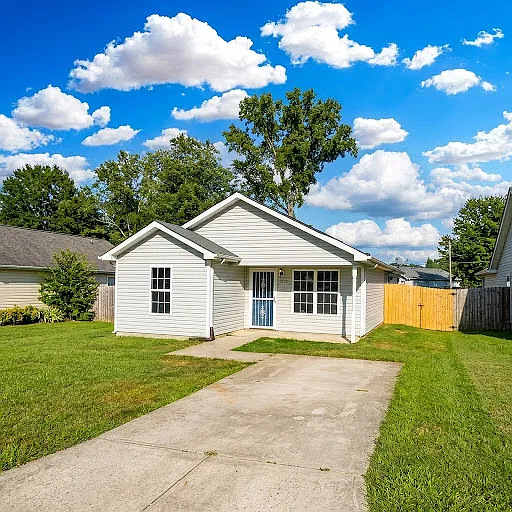 4 bed, 1192 sqft, $1,595 — Photo 1