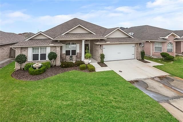 1st image of 2313 Leigh Ln