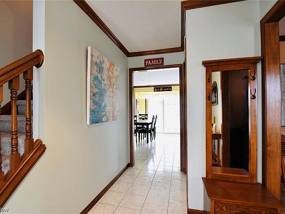 3rd image of 8883 Harad Ct