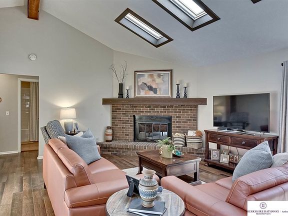 4th image of 8721 Sarpy Cir
