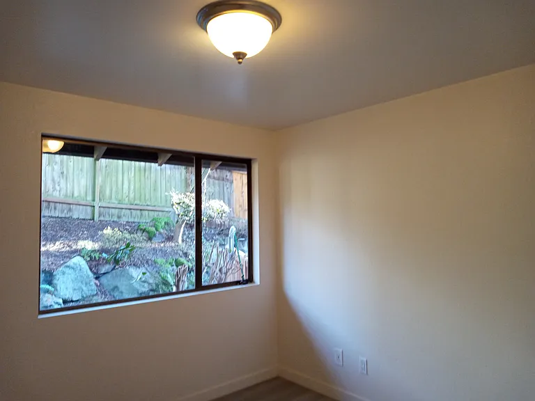 5917 Lake Washington Blvd SE — Photo 10