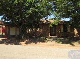 1010 7th St SE, Childress, TX 79201