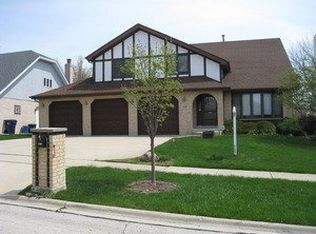 435 N Tara Ln, Addison, IL 60101