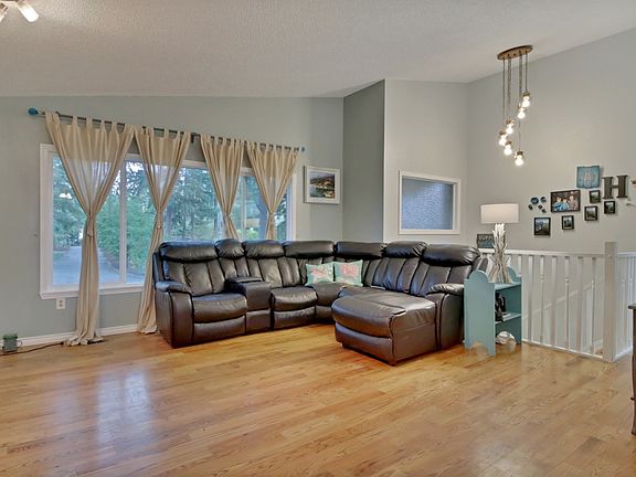 5th image of 20118 108th Avenue Ct E