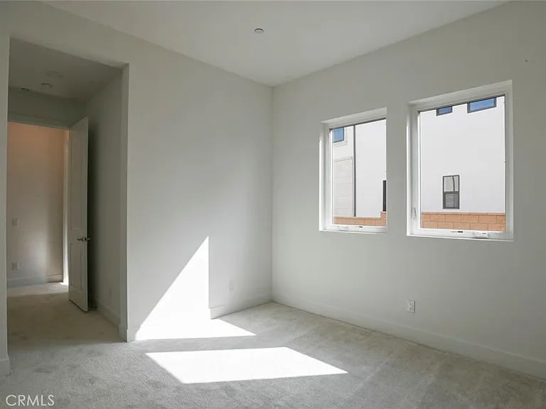 20552 Edgewood Ct — Photo 49