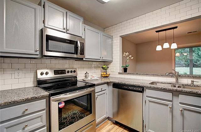 1st image of 9204 Kings Canyon Dr