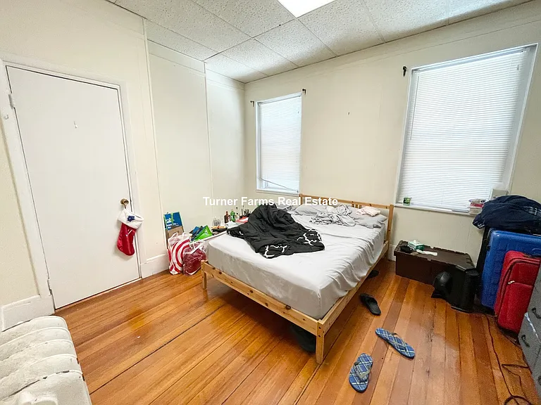 17 Aberdeen St #2A — Photo 7