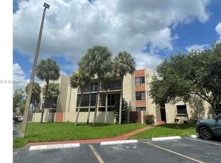 10845 SW 112th Ave APT 109, Miami, FL 33176