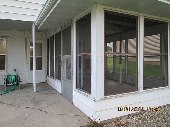 screened in patio