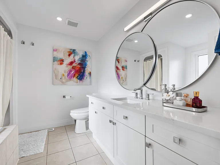 173 Hawkins Dr — Photo 11