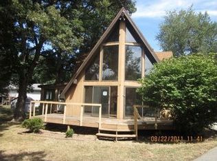 1396 W Oak Park Dr, Decatur, IL 62526