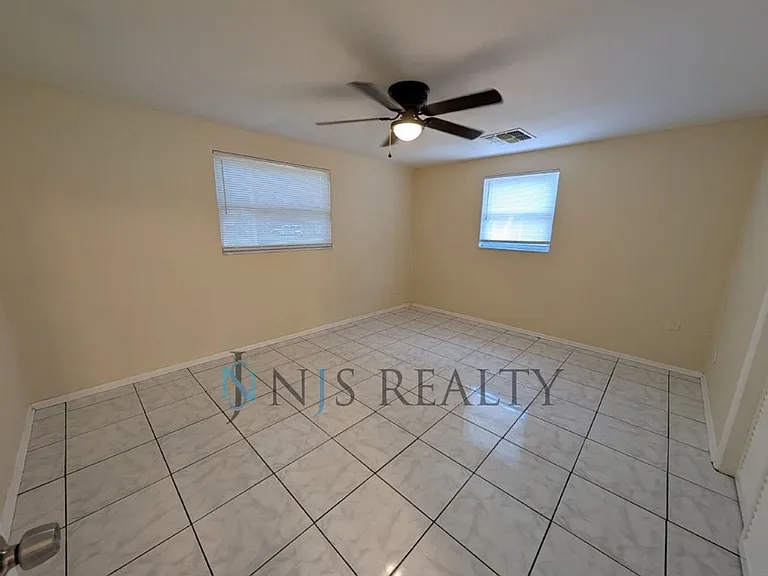 3814 Linkwood St — Photo 11