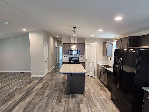 7th image of this home