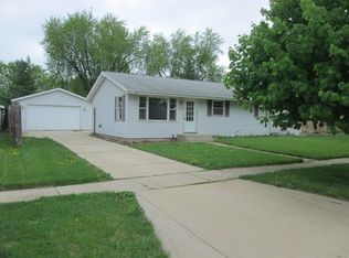2210 Evans Ave, Loves Park, IL 61111