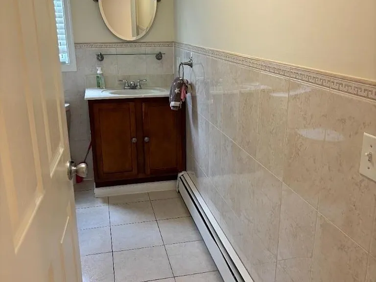38 Henry St #A — Photo 18