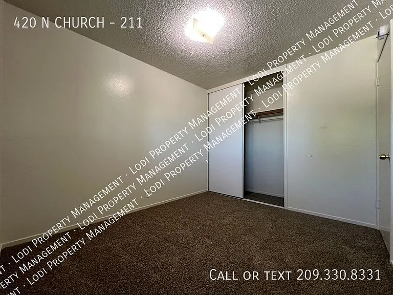 420 N Church St #211 — Photo 14