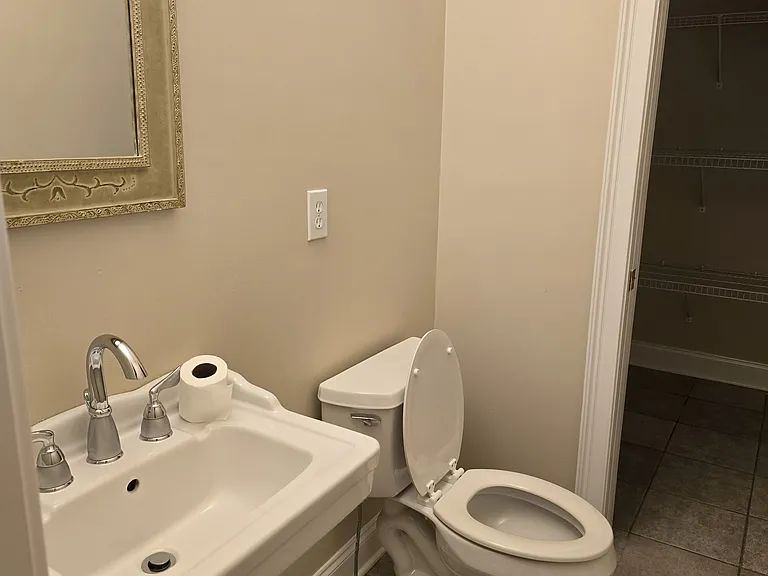 6739 Bay Hill Ct — Photo 13