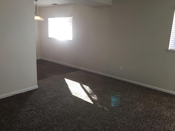 4th image of 1509 N Corona St