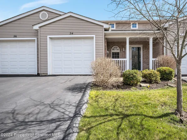 34 Parkland Dr, South Abington Township, PA 18411