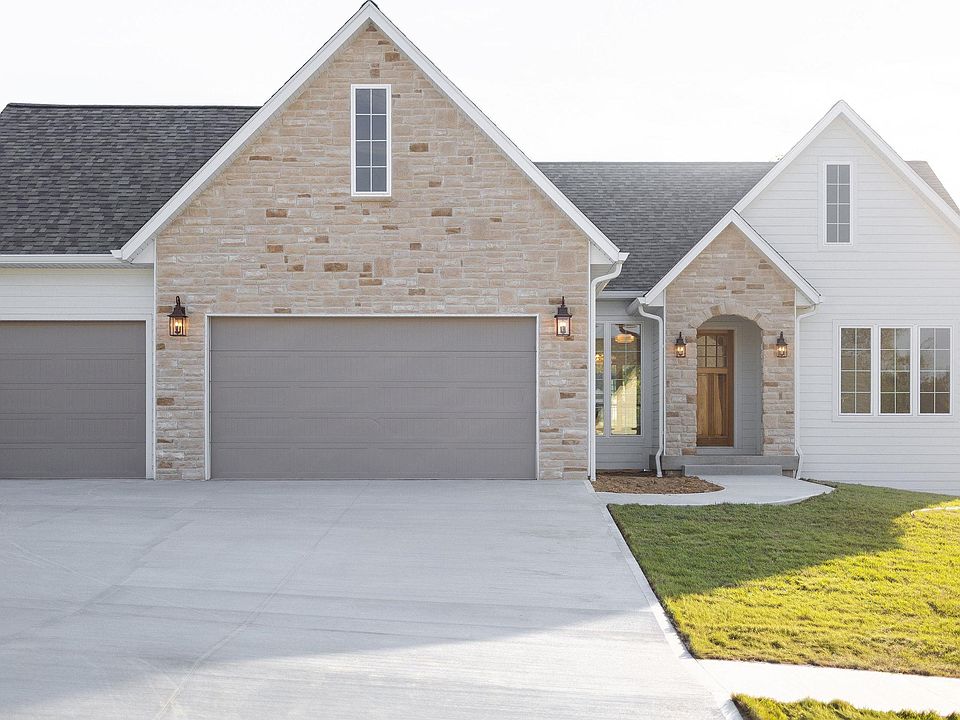1st image of 4442 N Seabiscuit Cir