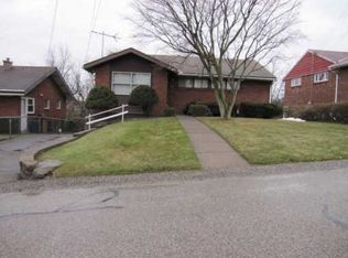 215 Kingston Dr, Pittsburgh, PA